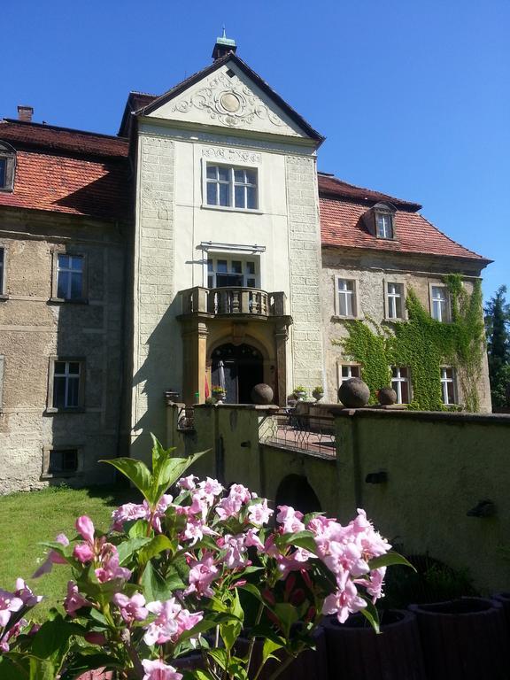 Palac Jastrowiec エクステリア 写真