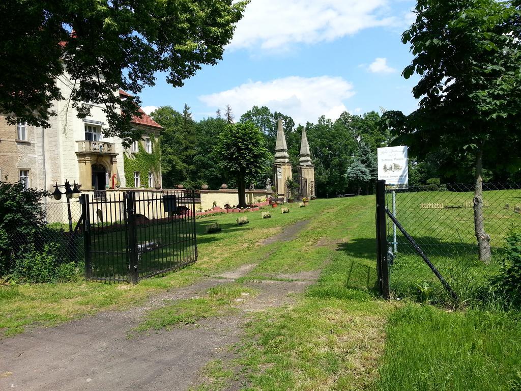 Palac Jastrowiec エクステリア 写真